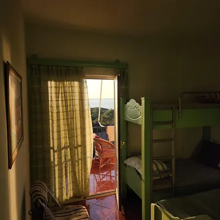 Modern & Homely Beach With Seaview Wifi - Aircon Apartment Golem (Tirana)